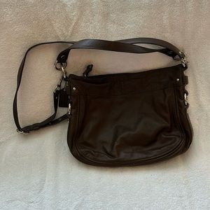 13 x9 x4 brown coach bag with detachable shoulder strap